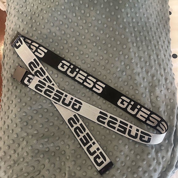 Guess Bold Adjustable Belt - Picture 2 of 5